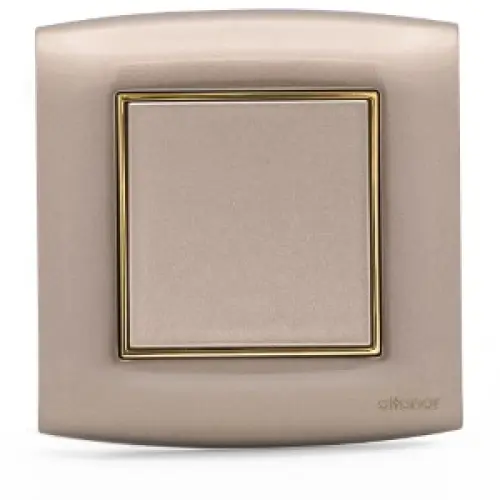 مفتاح أمنية 10 أمبير مفرد الفنار ذهبي مع إطار ذهبي